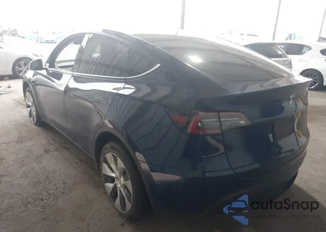 2022 Tesla Model Y Long Range Dual Motor All-Wheel Drive z USA, uszkodzony, nr VIN 7SAYGDEE9NF344982